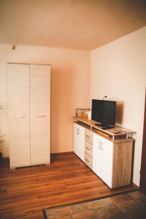 Borostyánkert Étterem&Vendégház Sitke Extérieur photo